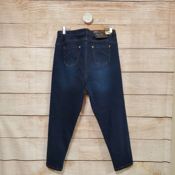 NWT Jones New York Signature Madison Skinny Leg 16P 33 Classic Fit Mid Rise Jean - Picture 9 of 11